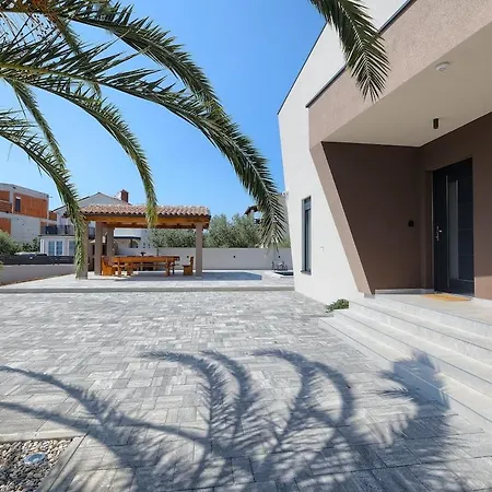 Cherry House بيت للعطل *